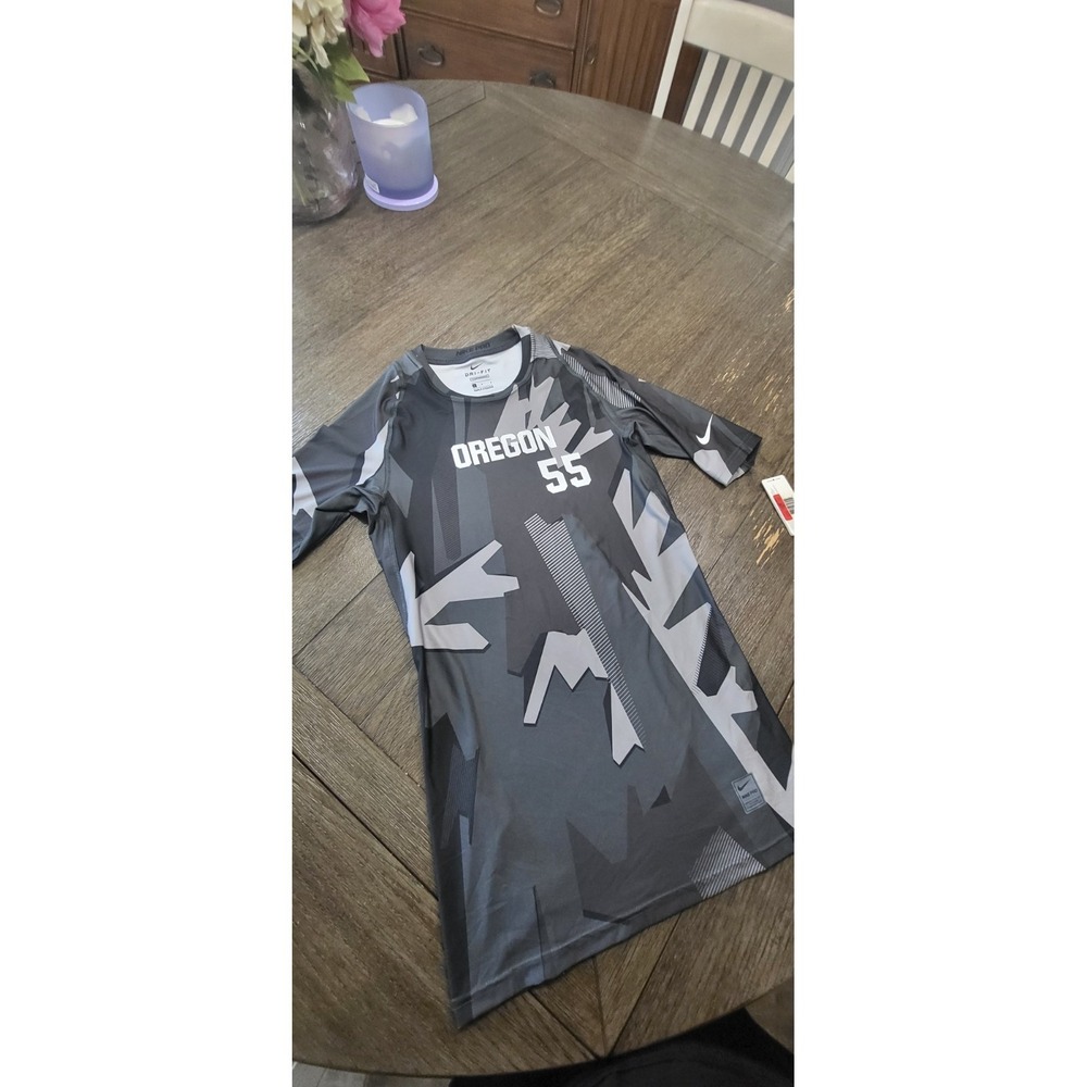 Nike Oregon #55 Compression Training Shirt 1/2 Sleeve Men's Large Grey 889172